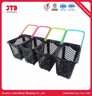 4車輪65L HDPPのプラスチック トロリー バスケットの展開